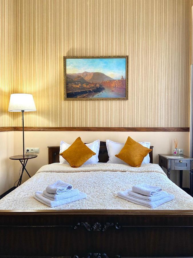 Boutique Hotel Alegria ティビリシ エクステリア 写真