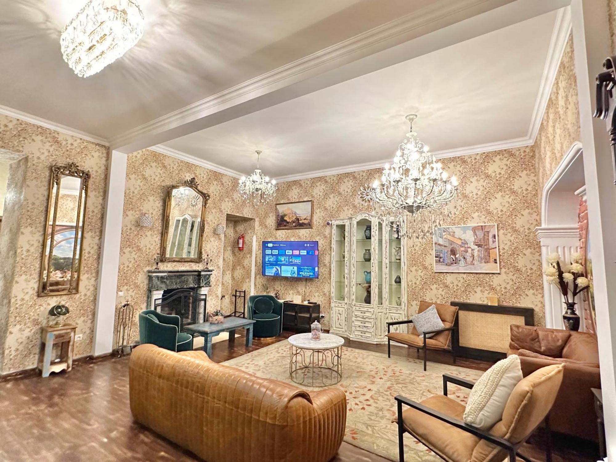 Boutique Hotel Alegria ティビリシ エクステリア 写真
